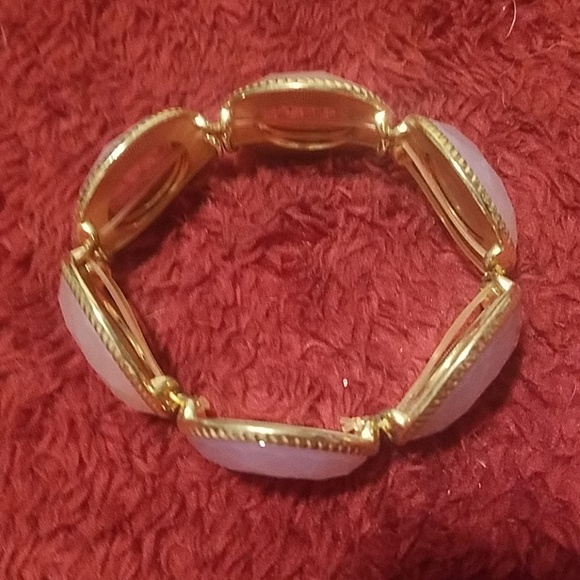 Pink and gold circle stretch bracelet - Picture 2 of 3
